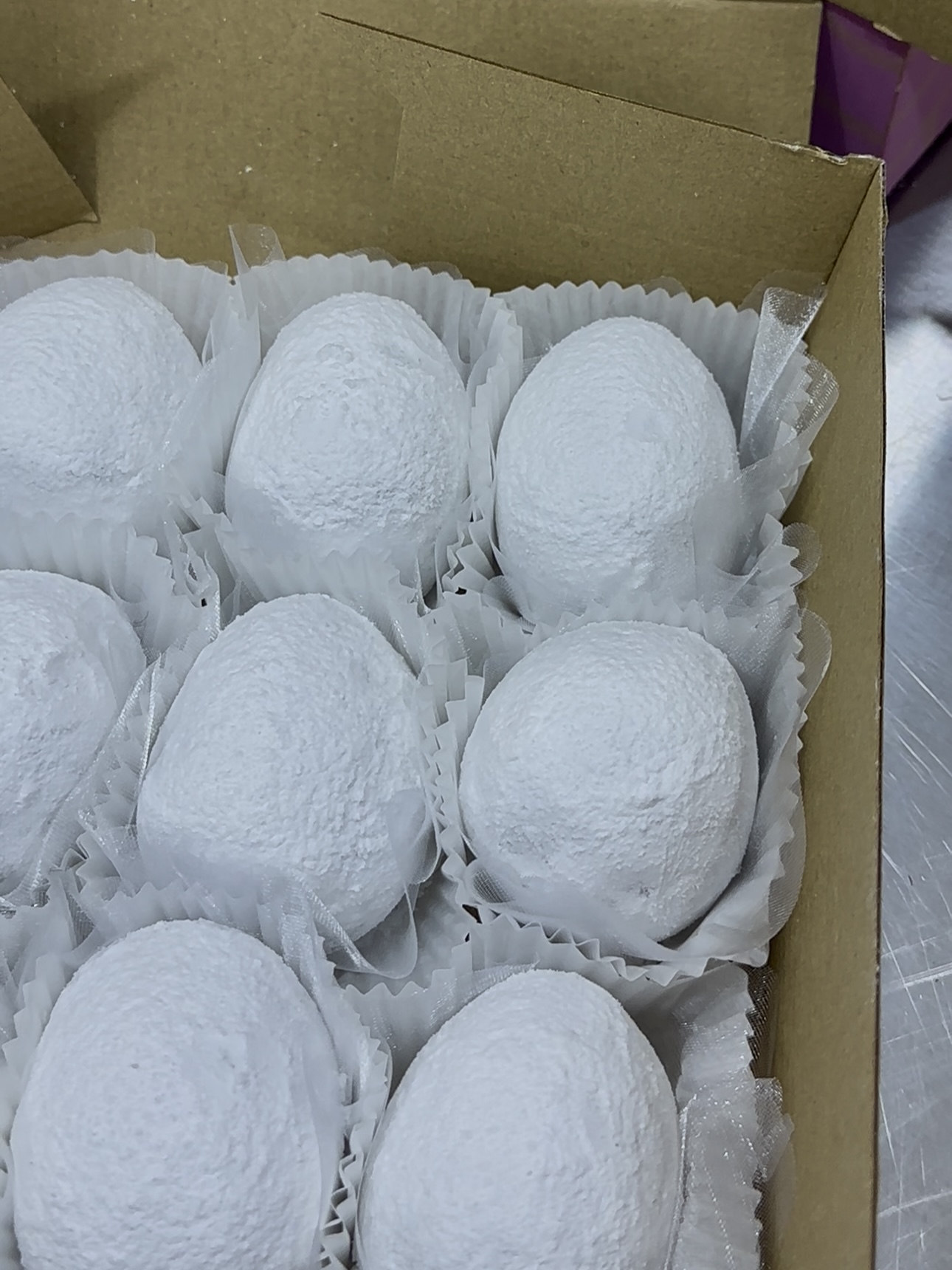 Box El’eid 50 pièce gâteaux traditionnels (10 piece de chaque modèle) - الصورة 6