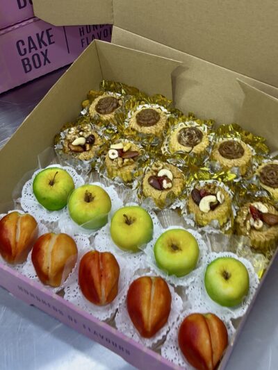 Box El’eid 50 pièce gâteaux traditionnels (10 piece de chaque modèle)