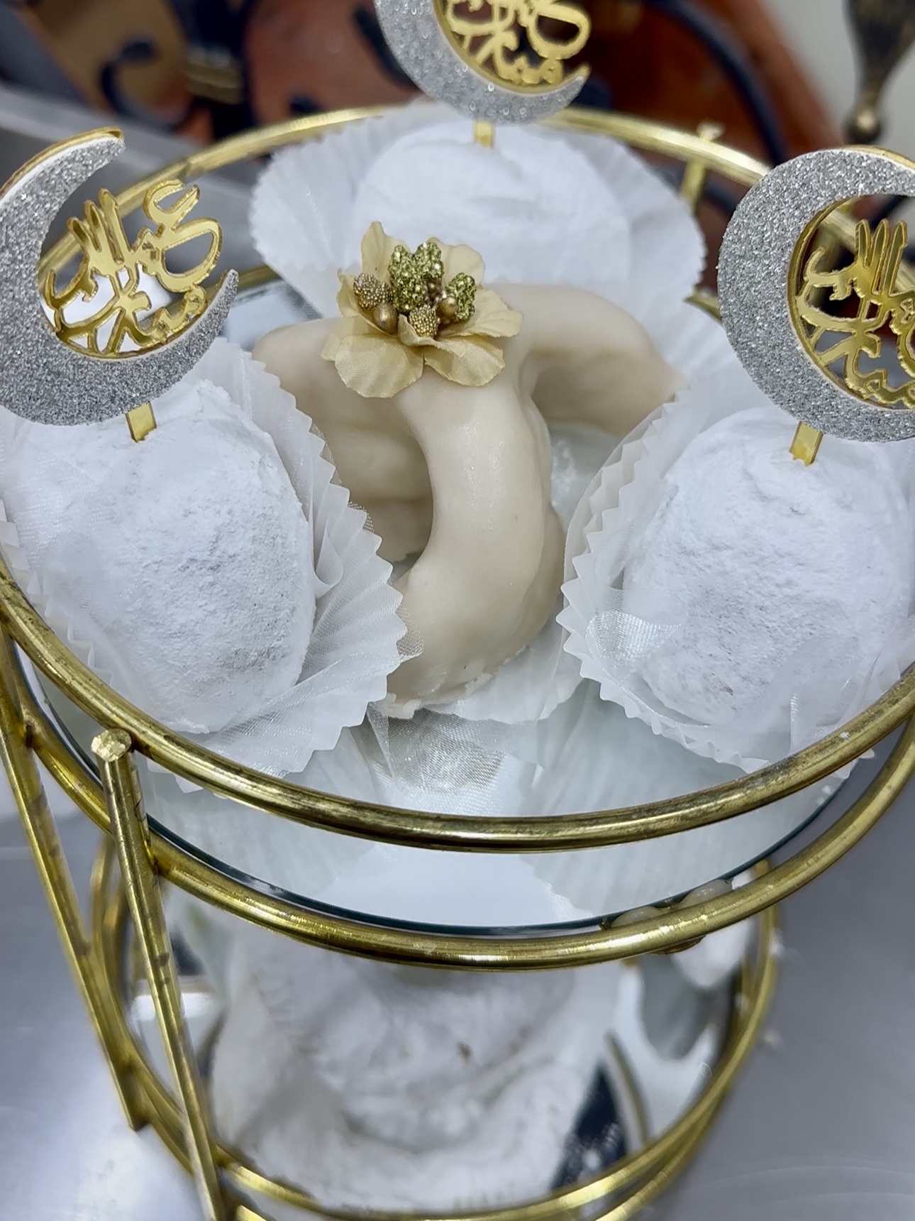 Box El’eid 50 pièce gâteaux traditionnels (10 piece de chaque modèle) - الصورة 4